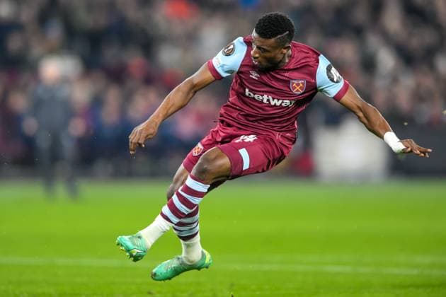 Mohammed Kudus of West Ham United shooters and scores the opening goal during the UEFA Europa League match between West Ham United and SC Freiburg at the London Stadium, Queen Elizabeth Olympic Park , London, England on 14 December 2023. Copyright: xPhilxHutchinsonx 39240009