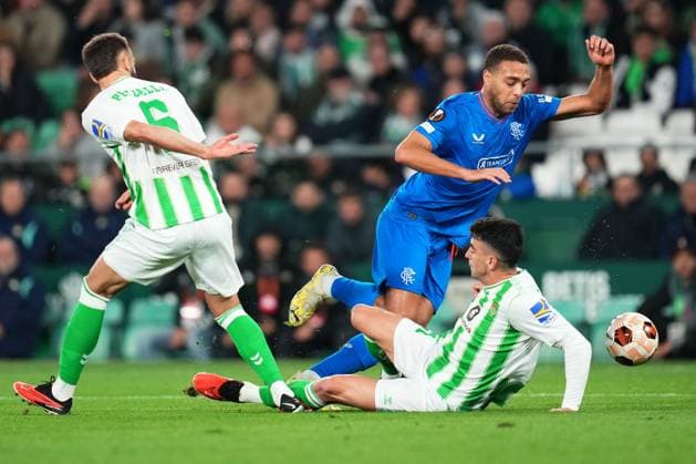 Cyriel Dessers of Rangers FC scores the 1-2 Real Betis v Rangers, UEFA Europa League, Group C, Football, Benito VIllamarin Stadium, Seville, Spain - 14 Dec 2023 EDITORIAL USE ONLY No use with unauthorised audio, video, data, fixture lists, club league logos or live services. Online in-match use limited to 120 images, no video emulation. No use in betting, games or single club league player publications. Copyright: xBaguxBlanco Shutterstockx 14254285be