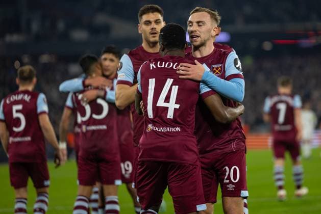 Football - 2023 2023 UEFA Europa League - Group A - Match Day Six Six - West Ham United vs SC Freiburg - London Stadium - Thursday 14th December 2023. Mohammed Kudus (West Ham United) celebrates with Jarrod Bowen (West Ham United) and Konstantin Mavropanos (West Ham United) at The London Stadium COLORSPORT DANIEL BEARHAM  csp_whu_fre_db_14122023_