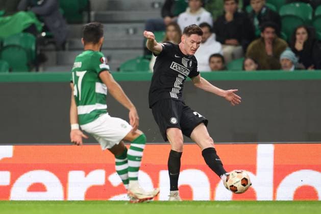 SOCCER - UEFA EL, Sporting vs Sturm LISBON,PORTUGAL,14.DEC.23 - SOCCER - UEFA Europa League, group stage, Sporting CP vs SK Sturm Graz. Image shows Ricardo Esgaio (Sporting Lissabon) and David Schnegg (Sturm).  GEPAxpictures xChrisxBauer