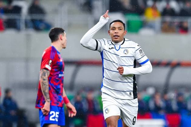 SOSNOWIEC, POLAND - DECEMBER 14: Luis Muriel (9) of Atalanta BC celebrates his goal during UEFA Europa League Matchday 6 group stage match between Rakow Czestochowa and Atalanta BC at Zaglebiowski Park Sportowy on December 14, 2023 in Sosnowiec, Rakow Czestochowa v Atalanta BC Copyright: xMateuszxSobczakx
