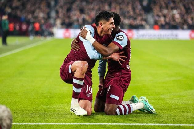 West Ham United FC v SC Freiburg West Ham United s Edson Alvarez (left) celebrates scoring their side s second goal of the game during the West Ham United FC v SC Freiburg UEFA Europa League Group A match at London Stadium, London, England, United Kingdom on 14 December 2023 Editorial Use Only Copyright: xIMAGO EveryxSecondxMediax ESM-0874-0043