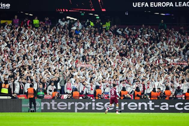 West Ham United v Freiburg Europa League 14 12 2023. SC Freiburg fans during the Europa League match between West Ham United and Freiburg at the London Stadium, London, England on 14 December 2023. Editorial use only , Copyright: xNigelxKeenex PSI-18584-0033