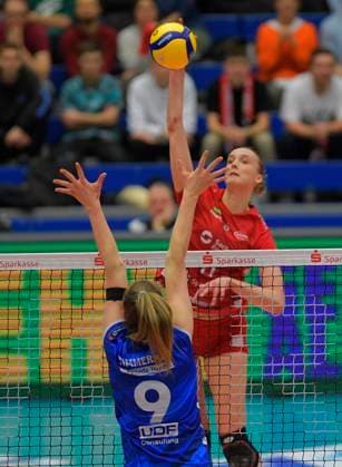 14 12 2023, Dresdens Grace Frohling against Stuttgarts Eline Timmerman, Dresdner SC MTV Allianz Stuttgart, volleyball, DVV Cup, semi-final, Dresden Germany