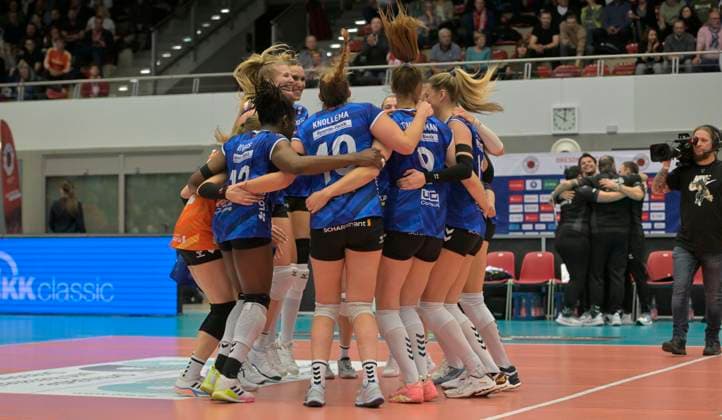 14 12 2023, Stuttgart celebrates after the victory, Dresdner SC MTV Allianz Stuttgart 1 3, Volleyball, DVV Cup, semi-final, Dresden Germany