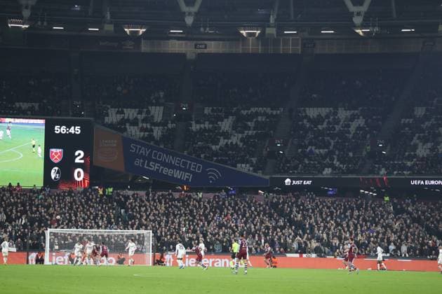 Empty seat seen during the match West Ham United v Freiburg, UEFA Europa League, Group A, Football, London Arena, London, UK - 14 Dec 2023 EDITORIAL USE ONLY No use with unauthorised audio, video, data, fixture lists, club league logos or live services. Online in-match use limited to 120 images, no video emulation. No use in betting, games or single club league player publications. Copyright: xMichaelxZemanek Shutterstockx 14254605am