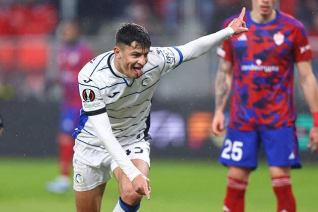 2023.12.14 Sosnowiec Pilka nozna UEFA Liga Europy Rakow Czestochowa - Atalanta BC N z Giovanni Bonfanti bramka gol radosc na 2-0 Foto Pawel Andrachiewicz PressFocus 2023.12.14 Sosnowiec Football UEFA Europa League Rakow Czestochowa - Atalanta BC Giovanni Bonfanti bramka gol radosc na 2-0 Credit: Pawel Andrachiewicz PressFocus NEWSPIX.PL --- Newspix.pl POLAND OUT!  20231214_PF_PA025