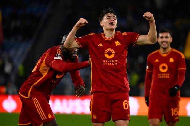 AS Roma v FC Sheriff Tiraspol: Group G - UEFA Europa League 2023 24 Nicolo Pisilli of A.S. Roma is celebrating after scoring to make it 3-0 during the UEFA Europa League Matchday 6, Group G, between A.S. Roma and F.C. Sheriff Tiraspol at the Olympic Stadium in Rome, Italy, on December 14, 2023. Rome Italy Italy  Copyright: xDomenicoxCippitellix originalFilename:cippitelli-asromavs231214_np1N7.jpg