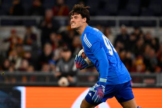 AS Roma v FC Sheriff Tiraspol: Group G - UEFA Europa League 2023 24 Mile Svilar of A.S. Roma is playing during the UEFA Europa League Matchday 6, Group G, between A.S. Roma and F.C. Sheriff Tiraspol at the Olympic Stadium in Rome, Italy, on December 14, 2023. Rome Italy Italy  Copyright: xDomenicoxCippitellix originalFilename:cippitelli-asromavs231214_npc0L.jpg