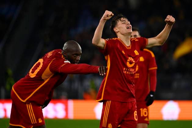 AS Roma v FC Sheriff Tiraspol: Group G - UEFA Europa League 2023 24 Nicolo Pisilli of A.S. Roma is celebrating after scoring to make it 3-0 during the UEFA Europa League Matchday 6, Group G, between A.S. Roma and F.C. Sheriff Tiraspol at the Olympic Stadium in Rome, Italy, on December 14, 2023. Rome Italy Italy  Copyright: xDomenicoxCippitellix originalFilename:cippitelli-asromavs231214_npGPH.jpg