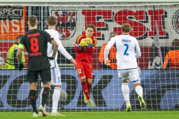 GER, EL, Bayer 04 Leverkusen vs Molde FK, Season 2023 24, 14 12 2023, BayArena, Leverkusen, GER, EL, Bayer 04 Leverkusen vs Molde FK, Season 2023 24, In the picture Oliver Petersen Molde FK, 12 had to reach behind himself 5 times Single action, full body full body cropped, single image, action, action scene ball in hand throw-in nordphotoxGmbHxx xDenkinger nph00015