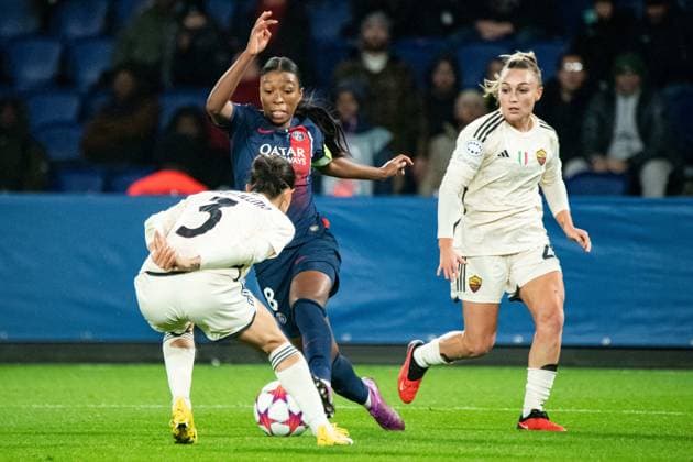 Grace Geyoro (PSG) FOOTBALL : PSG vs AS Roma - UEFA WomenÂ’s Champions League - 14 12 2023 BaptisteAutissier Panoramic 