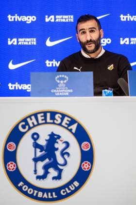 231214 Head coach Mak Lind of Häcken at the press conference after the UEFA Women s Champions League football match between Chelsea and Häcken on December 14, 2023 in London Photo Mathias Bergeld BILDBYRAN kod MB MB0807 fotboll soccer fotball champions league chelsea häcken dam bbeng  Copyright: MATHIASxBERGELD BB231214MB071