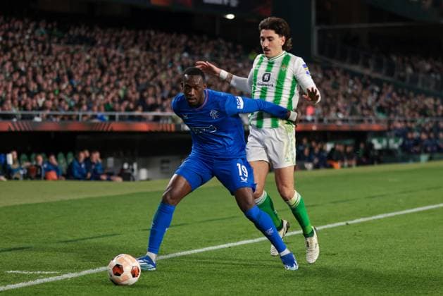 December 14, 2023, Seville, Spain: SEVILLE, SPAIN - DECEMBER 14: Abdallah Sima of Rangers FC compete for the ball with Hector Bellerin of Real Betis during the UEFA Europe League - Group C match between Real Betis and Rangers FC at Benito Villamarin on December 14, 2023 in Seville, Spain. Seville Spain - ZUMAd159 0374736149st Copyright: xJosexLuisxContrerasx