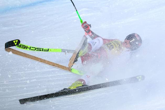 Sport Themen der Woche KW50 Sport Bilder des Tages ALPINE SKIING - FIS WC Val Gardena VAL GARDENA,ITALY,15.DEC.23 - ALPINE SKIING - FIS World Cup, Super G, men. Image shows Andreas Ploier (AUT). keywords: crash.  GEPAxpictures xHaraldxSteiner