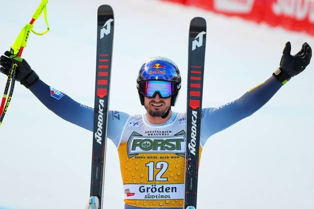 Bilder des Jahres 2023, Sport 12 Dezember ALPINE SKIING - FIS WC Val Gardena VAL GARDENA,ITALY,16.DEC.23 - ALPINE SKIING - FIS World Cup, downhill, men. Image shows the rejoicing of Dominik Paris (ITA).  GEPAxpictures xThomasxBachun