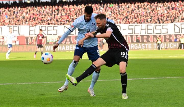 16 12 2023 Soccer season 2023 2024 2 Soccer Bundesliga 17 Matchday 1 FC Nürnberg FCN Club Hamburger SV HSV Sportfoto Zink xwoxzix DFL regulations prohibit any use of photographs as image sequences and or quasi video only for editorial use Robert Glatzel 9, Hamburger SV HSV Florian Hübner Huebner 19, 1 FC Nürnberg FCN
