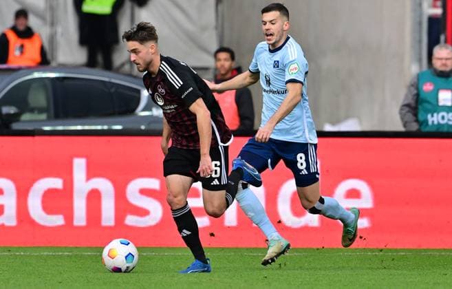 16 12 2023 Soccer Season 2023 2024 2 Soccer Bundesliga 17 Matchday 1 FC Nürnberg FCN Club Hamburger SV HSV Sportfoto Zink xwoxzix DFL regulations prohibit any use of photographs as image sequences and or quasi video only for editorial use Lukas Schleimer 36, 1 FC Nürnberg FCN Laszlo Benes 8, Hamburger SV HSV