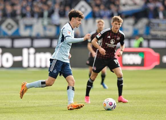 16 12 2023 Soccer season 2023 2024 2 Soccer Bundesliga 17 Matchday 1 FC Nürnberg FCN Club Hamburger SV HSV Sportfoto Zink DaMa xdaxmax DFL regulations prohibit any use of photographs as image sequences and or quasi video only for editorial use Nicolas Oliveira 47, Hamburger SV HSV