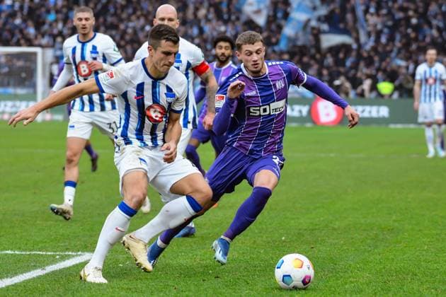 Soccer 2 Bundesliga, Hertha BSC VfL Osnabrück 16 12 2023, xdanx, Soccer 2 Bundesliga, Hertha BSC VfL Osnabrück, v l Marc Oliver Kempf Hertha BSC 20 ,Michael Cuisance VfL Osnabrück 27 ,duel, duel, fight, tackle DFL DFB REGULATIONS PROHIBIT ANY USE OF PHOTOGRAPHS as IMAGE SEQUENCES and or QUASI VIDEO Photo Daniel Lakomski Mix1 Berlin Olympiastadion Berlin Berlin Germany EN Copyright: xDanielxLakomskix