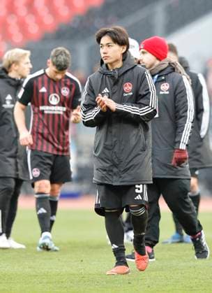 16 12 2023 Soccer season 2023 2024 2 Soccer Bundesliga 17 Matchday 1 FC Nürnberg FCN Club Hamburger SV HSV Sportfoto Zink DaMa xdaxmax DFL regulations prohibit any use of photographs as image sequences and or quasi video only for editorial use Daichi Hayashi 9, 1 FC Nürnberg FCN disappointed Disappointment after the end of the match