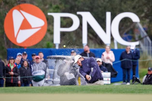 December 16, 2023: Nick Faldo hits out of the sand on the 18th hole during Round One of the PNC Championship golf tournament at the Ritz-Carlton Golf Club in Orlando, Florida. CSM Orlando United States of America - ZUMAc04_ 20231216_zma_c04_196 Copyright: xDarrenxLeex
