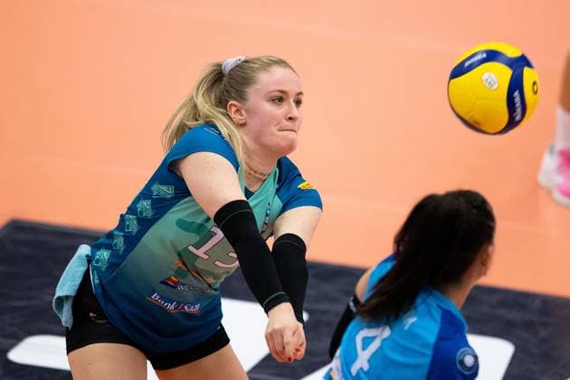 2 Bundesliga Women Pro Schwarz Weiss Erfurt vs SSC Freisen Erfurt 16 12 2023 Lena Zewe 13 SSC Freisen 2 Bundesliga Women Pro Schwarz Weiss Erfurt vs SSC Freisen Riethsporthalle Erfurt 16 12 2023 Copyright: xBEAUTIFULxSPORTS Duehringx