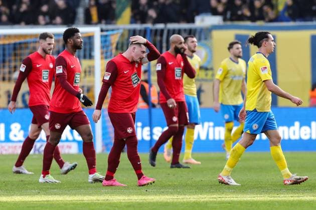 Marlon Ritter 1 FC Kaiserslautern,7 and Almamy Toure 1 FC Kaiserslautern,6 2 Soccer Bundesliga Season 2023 2024 Eintracht Braunschweig vs 1 FC Kaiserslautern at Eintracht Stadium in Braunschweig Action,Soccer,Man,Men,Germany,17 12 2023