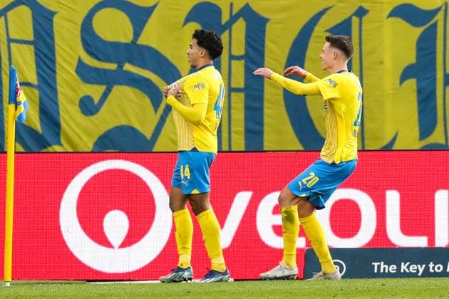Goalscorer Johan Gomez Eintracht Braunschweig,44 scores for 2 1 2 Soccer Bundesliga season 2023 2024 Eintracht Braunschweig vs 1 FC Kaiserslautern at Eintracht Stadium in Braunschweig action,soccer,man,men,Germany,17 12 2023