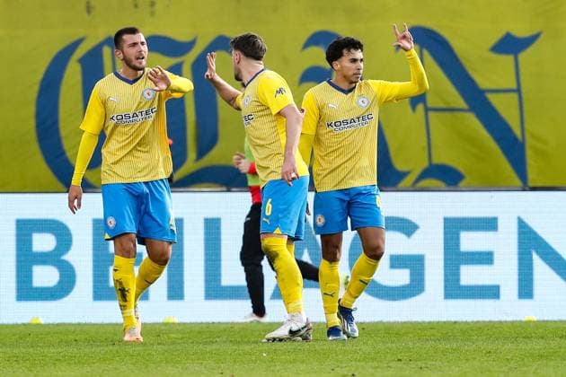 Goalscorer Johan Gomez Eintracht Braunschweig,44 scores for 2 1 2 Soccer Bundesliga season 2023 2024 Eintracht Braunschweig vs 1 FC Kaiserslautern at Eintracht Stadium in Braunschweig action,soccer,man,men,Germany,17 12 2023