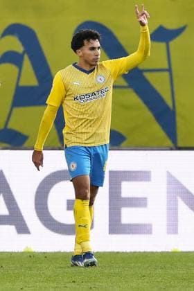 Goalscorer Johan Gomez Eintracht Braunschweig,44 scores for 2 1 2 Soccer Bundesliga season 2023 2024 Eintracht Braunschweig vs 1 FC Kaiserslautern at Eintracht Stadium in Braunschweig action,soccer,man,men,Germany,17 12 2023