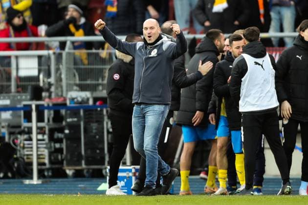 Coach Daniel Scherning Eintracht Braunschweig cheers at the final whistle 2 Soccer Bundesliga Season 2023 2024 Eintracht Braunschweig vs 1 FC Kaiserslautern at Eintracht Stadium in Braunschweig Soccer,Man,Men,Germany,17 12 2023