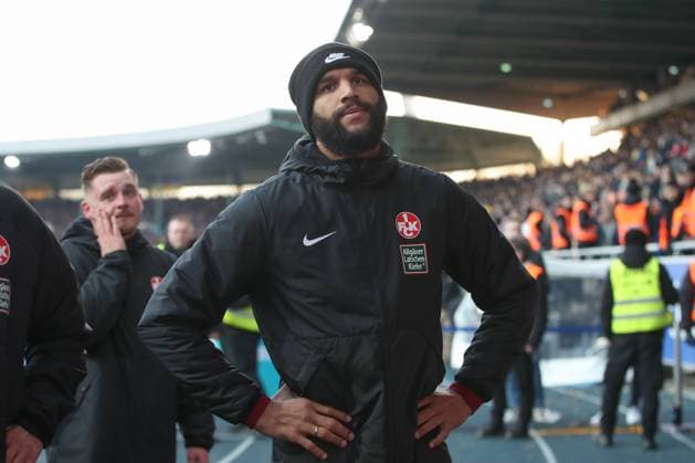 17 12 2023, xtgx, Fußball 2 Bundesliga, Eintracht Braunschweig 1 FC Kaiserslautern emspor, v l Terrence Boyd Kaiserslautern, 13 enttaeuscht, schaut enttaeuscht, niedergeschlagen, disappointed DFL DFB REGULATIONS PROHIBIT ANY USE OF PHOTOGRAPHS as IMAGE SEQUENCES and or QUASI VIDEO Braunschweig