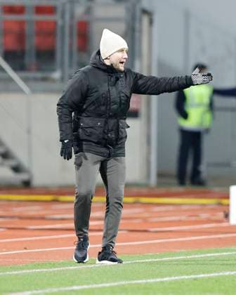 17 12 2023 Soccer Season 2023 2024 1 Women Soccer Bundesliga 10 Matchday 1 FC Nuremberg FCN Club FC Bayern Munich FCB Sportfoto Zink DaMa xdaxmax Thomas Oostendorp Coach 1 FC Nuremberg FCN indicates gestures directs gives instructions