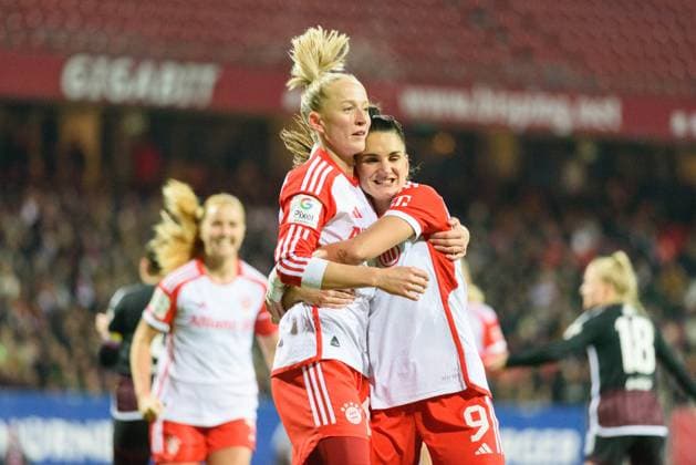 Lea Schueller (11 FC Bayern Munich) and Jovana Damnjanovic (9 FC Bayern Munich) after the opening goal during the Google Pixel Frauen-Bundesliga match between 1. FC Nuremberg and FC Bayern Munich at Max-Morlock-Stadium, Nuremberg, Germany. (Sven Beyrich SPP) Copyright: xSvenxBeyrich SPPx spp-en-SvBe-20231217-D75_9248