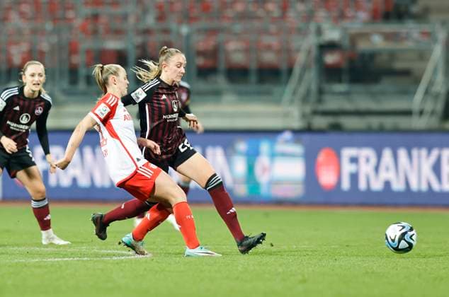 17 12 2023 Soccer Season 2023 2024 1 Women Soccer Bundesliga 10 Matchday 1 FC Nuremberg FCN Club FC Bayern Munich FCB Sportfoto Zink DaMa xdaxmax Georgia Stanway 31, FC Bayern Munich FCB Nadja Burkard 22, 1 FC Nuremberg FCN