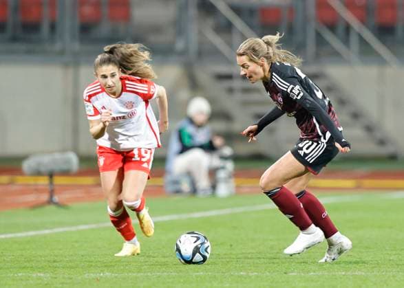 17 12 2023 Soccer Season 2023 2024 1 Womens Soccer Bundesliga 10 Matchday 1 FC Nuremberg FCN Club FC Bayern Munich FCB Sportfoto Zink DaMa xdaxmax Katharina Naschenweng 19, FC Bayern Munich FCB Medina Desic 30, 1 FC Nuremberg FCN