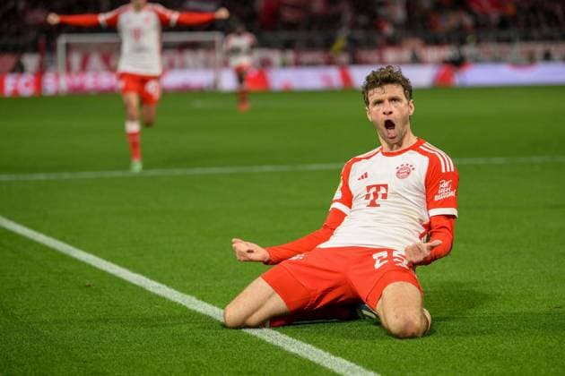 Soccer, 1 Bundesliga, 20231217, FC Bayern Munich VfB Stuttgart In the picture Thomas MÜLLER FC Bayern Munich, 25 Goal celebration cheers goal disallowed 2 0 Munich Allianz Arena Bayern Germany Copyright: Passion2Press MarkusxFischerx