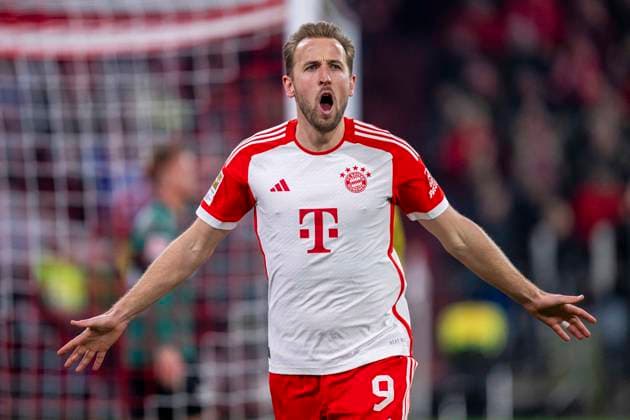 Bilder des Jahres 2023, Sport 12 Dezember Sport Themen der Woche KW50 Sport Bilder des Tages Fußball: 1. Bundesliga, 15. Spieltag: FC Bayern München - VfB Stuttgart am 17.12.2023 in der Allianz Arena in München. Münchens Harry Kane jubelt nach seinem Tor zum 2:0. WICHTIGER HINWEIS: Gemäß den Vorgaben der DFL Deutsche Fußball Liga bzw. des DFB Deutscher Fußball-Bund ist es untersagt, in dem Stadion und oder vom Spiel angefertigte Fotoaufnahmen in Form von Sequenzbildern und oder videoähnlichen Fotostrecken zu verwerten bzw. verwerten zu lassen. *** Soccer 1 Bundesliga, Matchday 15 FC Bayern Munich VfB Stuttgart on 17 12 2023 at Allianz Arena in Munich Munichs Harry Kane celebrates after his goal for 2 0 IMPORTANT NOTICE According to the regulations of the DFL German Football League or the DFB German Football Association, it is prohibited to use or have used photographs taken in the stadium and or of the match in the form of sequential images and or video-like photo series Copyright: xKirchner DavidxInderliedx