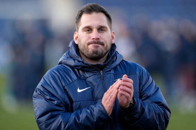 Saban Uzun coach, head coach, RB Leipzig claps his hands, thanks the fans, single image, single photo, action, action, portrait, portrait, 17 12 2023, Sinsheim Hoffenheim Germany , Football, Google Pixel Women Bundesliga, TSG 1899 Hoffenheim RB Leipzig, DFB DFL REGULATIONS PROHIBIT ANY USE OF PHOTOGRAPHS AS IMAGE SEQUENCES AND OR QUASI VIDEO xozx