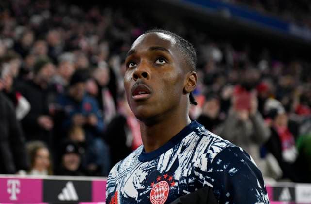 before the start of the match Mathys Tel FC Bayern Muenchen FCB 39 FC Bayern Muenchen vs VfB Stuttgart 17 12 2023 DFL REGULATIONS PROHIBIT ANY USE OF PHOTOGRAPHS AS IMAGE SEQUENCES AND OR QUASI VIDEO FC Bayern Muenchen vs VfB Stuttgart
