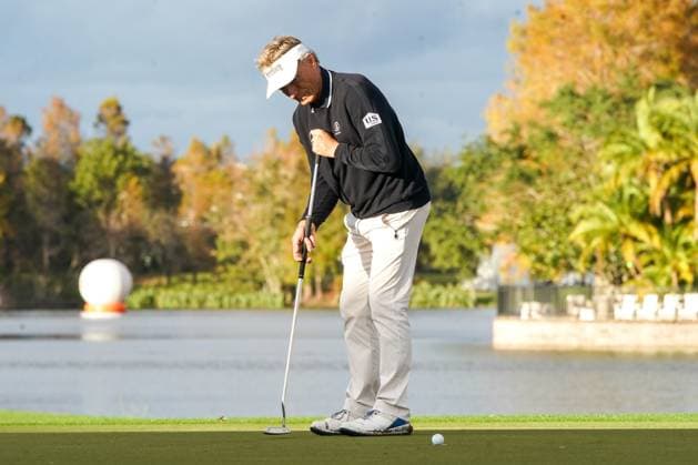 December 17, 2023, Orlando, Florida, USA: Bernhard Langer putt the 18th green during the final round of the 2023 PNC Championship at Ritz-Carlton Golf Club. Orlando USA - ZUMAw109 20231217_fap_w109_036 Copyright: xDebbyxWongx