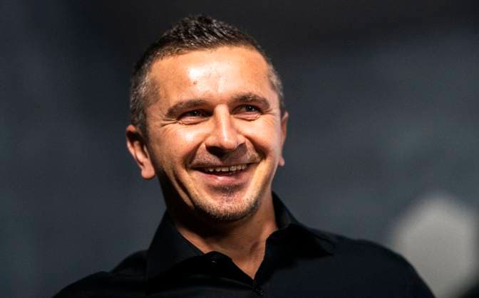 19 12 2023, Football, Men, DFL, 2 Bundesliga, 2 FBL, Coach presentation Mersad Selimbegovic FC Hansa Rostock Mersad Selimbegovic at the press conference for the presentation of the new coach at FC Hansa Rostock Rostock Ostseestadion Mecklenburg-Vorpommern Germany