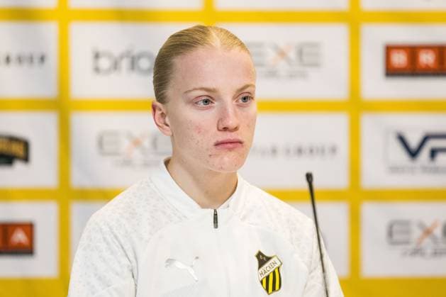 231219 Anna Sandberg of Häcken during a press conference with Häcken on December 19, 2023 in Gothenburg Photo Mathias Bergeld BILDBYRAN code MB MB0809 fotboll football soccer fotball champions league träning practice training häcken press conference dam bbeng  Copyright: MATHIASxBERGELD BB231219MB051