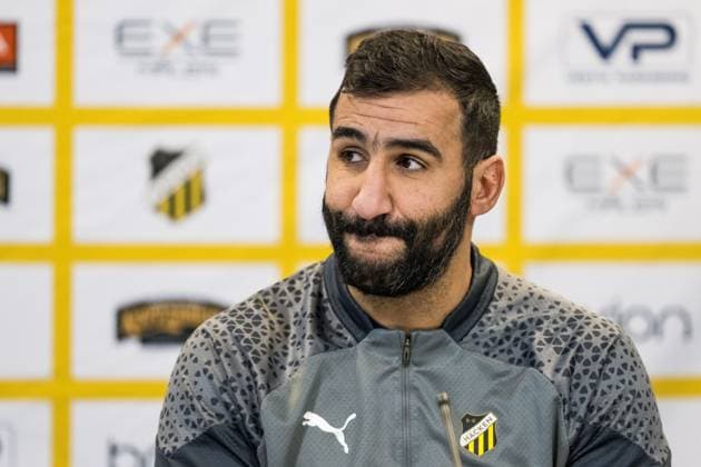 231219 Head coach Mak Lind of Häcken during a press conference with Häcken on December 19, 2023 in Gothenburg Photo Mathias Bergeld BILDBYRAN code MB MB0809 fotboll football soccer fotball champions league träning practice training häcken press conference dam bbeng  Copyright: MATHIASxBERGELD BB231219MB052