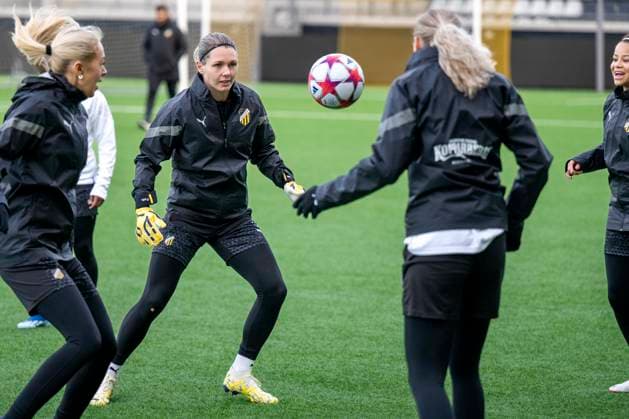 Football, Women, CL, BK Häcken training and press conference