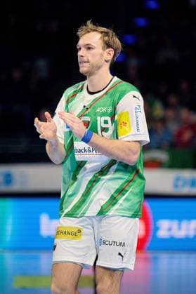 Mathias Gidsel Fuechse Berlin 19 cheers, GER, Fuechse Berlin vs TVB Stuttgart, Handball, 1 Bundesliga Men, Matchday 18, Season 2023 24, 19 12 2023 GER, Fuechse Berlin vs TVB Stuttgart, Handball, 1 Bundesliga Men, Matchday 18, Season 2023 24, 19 12 2023 Berlin Copyright: xEibner-Pressefotox xClaudiusxRaux EP_CRH