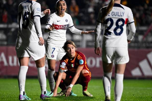 Valentina Giacinti of AS Roma looks dejected during the Women Champions League group stage C match between AS Roma and Paris Saint Germain at tre fontane stadium, Rome (Italy), December 20th, 2023. andreaxstaccioli