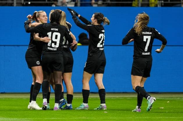 Eintracht Frankfurt celebrates the 1-0 goal, GER, Eintracht Frankfurt vs Benfica Lisbon, Football, UEFA Womens Champions League, Group stage, Matchday 4, 2023 2024 season, 21 12 2023 GER, Eintracht Frankfurt vs Benfica Lisbon, Football, UEFA Womens Champions League, Group stage, Matchday 4, 2023 2024 season, 21 12 2023 Frankfurt Copyright: xEibner-Pressefoto FlorianxWieganx EP_FWD