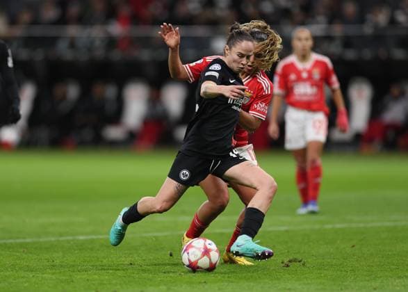 21 12 2023, Football Women UEFA Womens Champions League UWCL, Eintracht Frankfurt SL Benfica Lisbon, emonline, emspor, v l , Geraldine Reuteler Eintracht Frankfurt , Andreia Norton SL Benfica Lisbon DFL DFB REGULATIONS PROHIBIT ANY USE OF PHOTOGRAPHS AS IMAGE SEQUENCES AND OR QUASI VIDEO xdcx Copyright: HMBxMedia